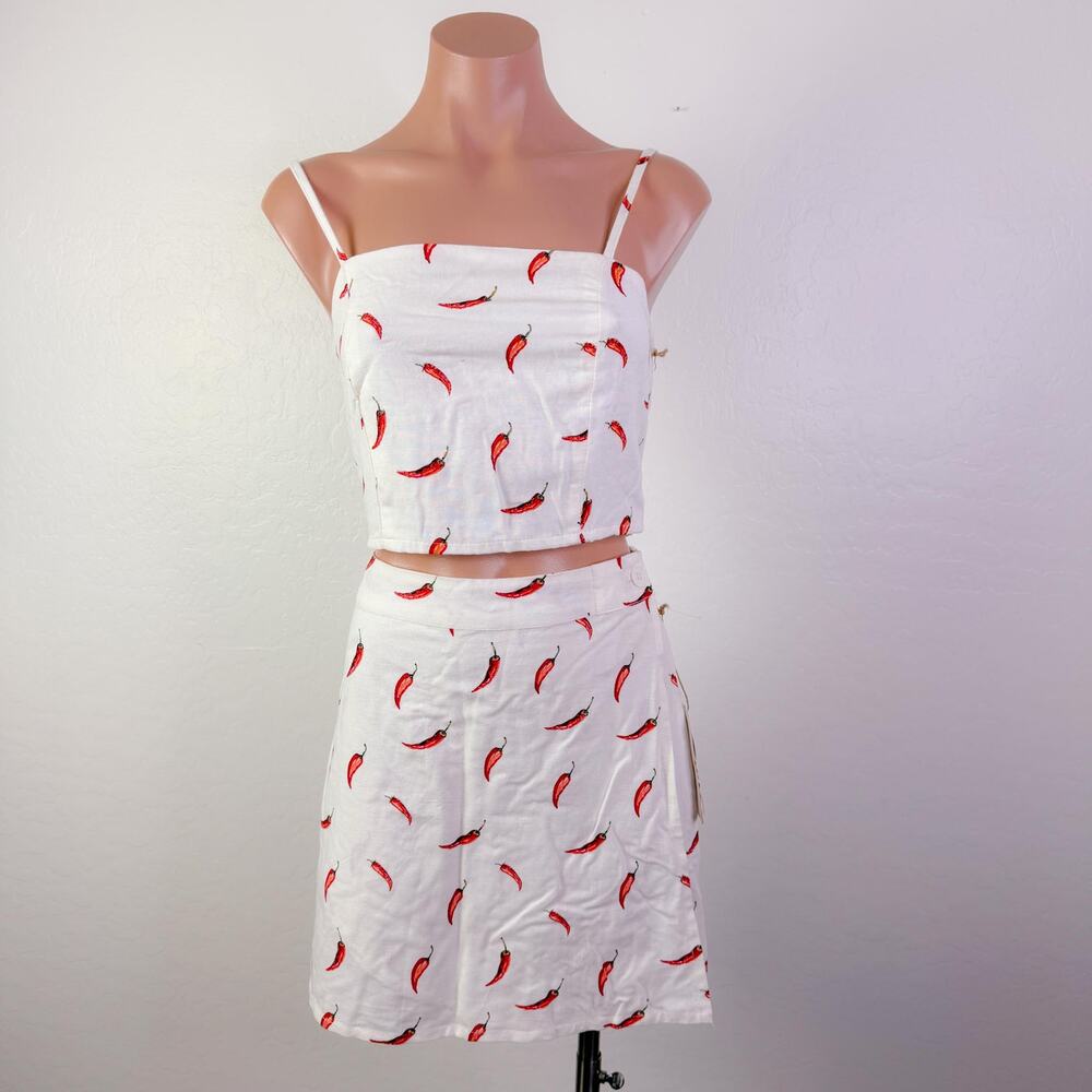 Chili Novelty Print Linen Blend Crop Cami Top Mini Skirt Set White Size M NWT